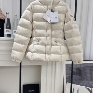Premium Down Moner [Celebrity Style] Barante Women's Hooded Short Down Jacket with Slim Waist. 2025 Latest Original Purchase Development