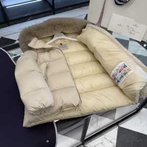 Moncler Laichefur Hooded Short Down Jacket