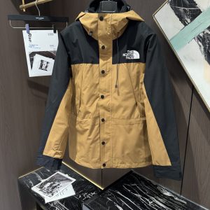 TheNorthFace 9