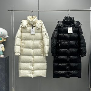 Moncler black light long 02