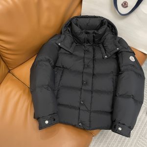 Moncler black2